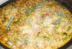 Paella valencianaPaella valencianaes