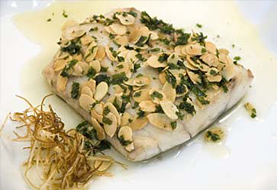 Corvina con almendrasFoto de Corvina con almendrases