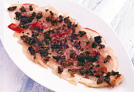 carpaccio-de-jurel-con-vinagreta-de-olivas-negras